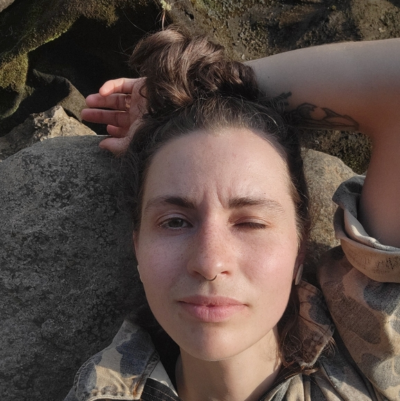 Meet your Posher, Molly - Picture 4 of 7